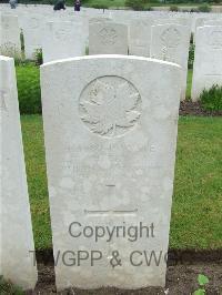 Etaples Military Cemetery - Fry, Harold